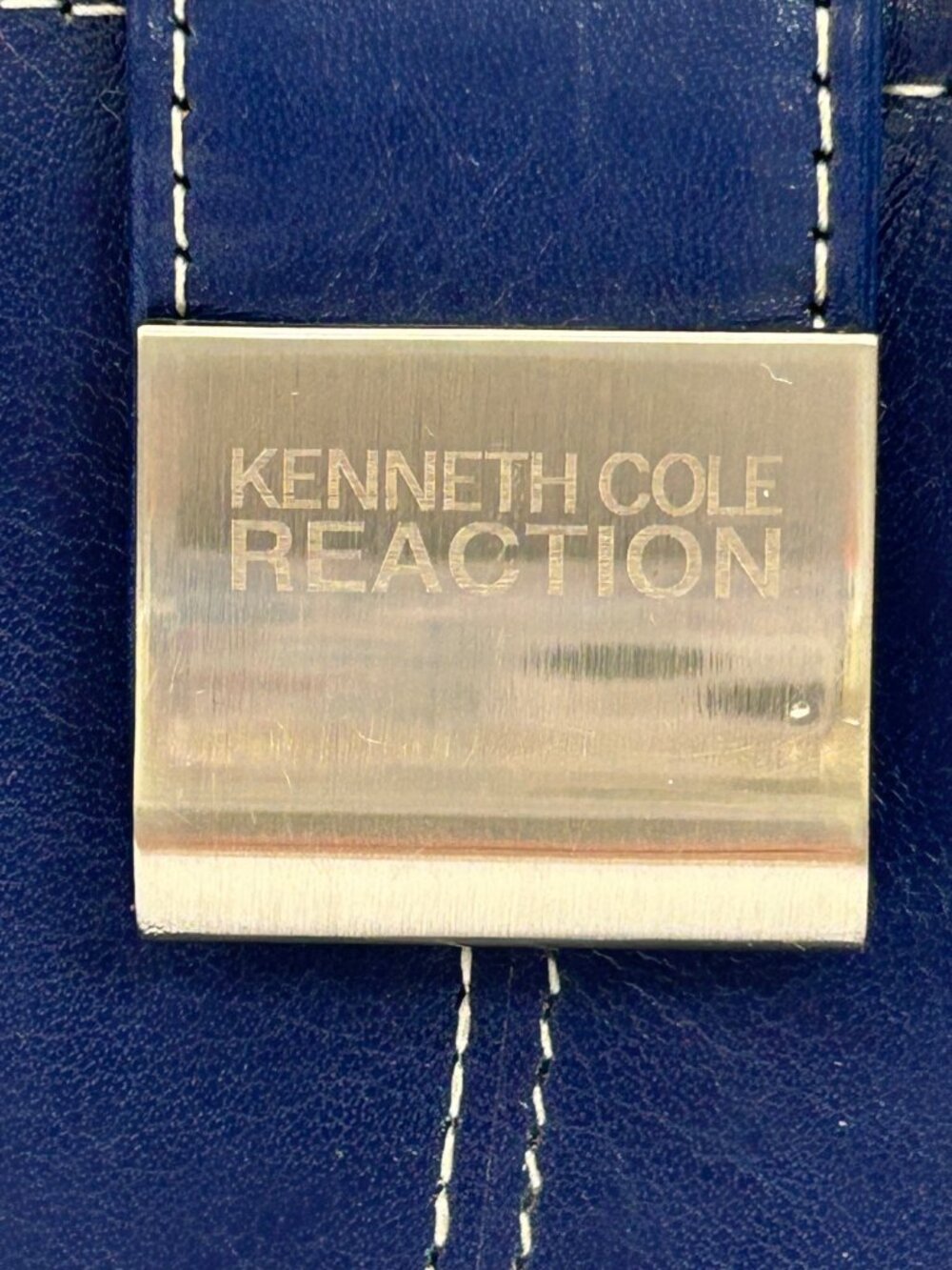 Kenneth Cole Reaction Blue Leather Wallet Metal Clasp Card Slots ID Window - Picture 2 of 8